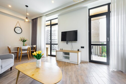 Apartments by Luxe Group DE114