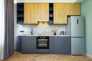 Căn hộ phong cách cổ điển, ban công | Bếp riêng | Tủ lạnh, lò nướng, bếp nấu