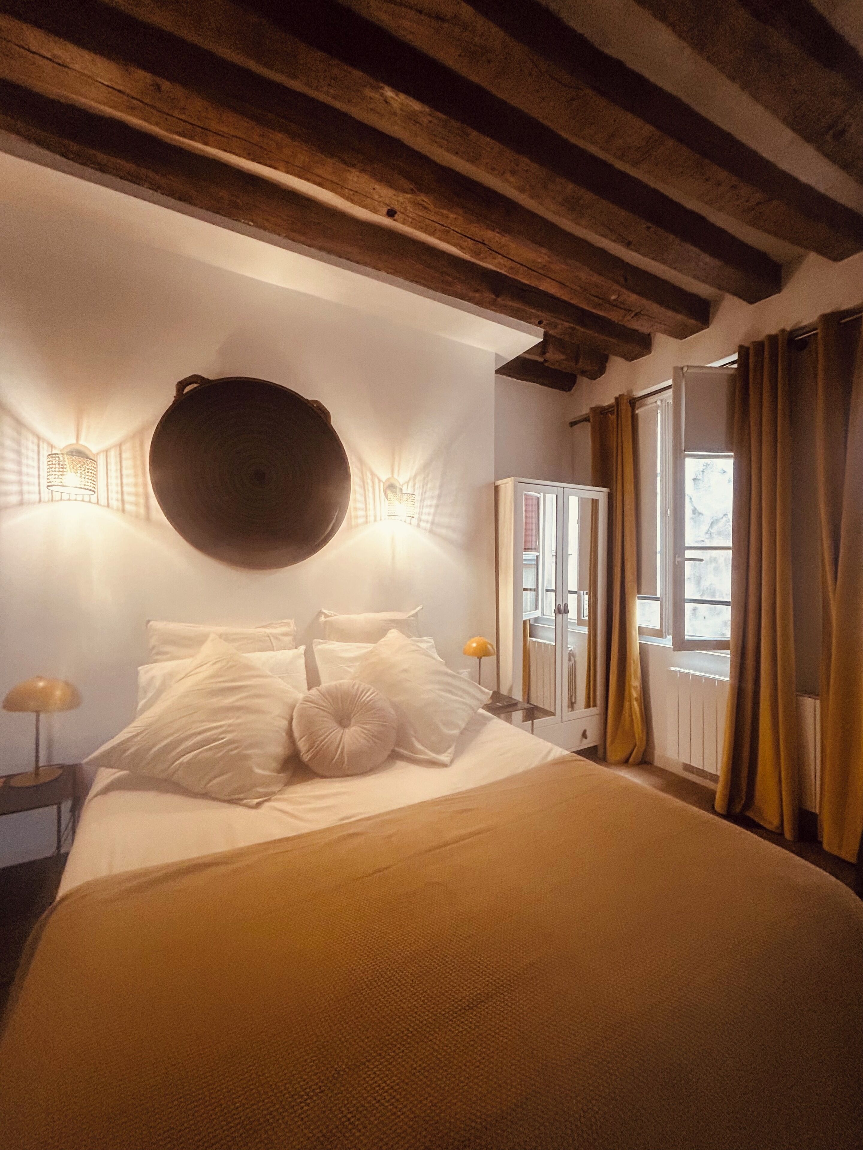 1 chambre, fer et planche à repasser, Wi-Fi gratuit, draps fournis