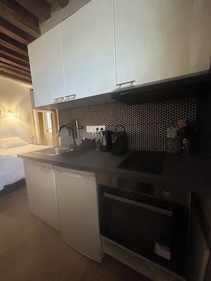 Microwave, oven, stovetop