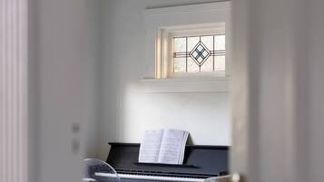 Phòng, 1 phòng ngủ, hút thuốc, quang cảnh vườn | Phòng khách | Sách