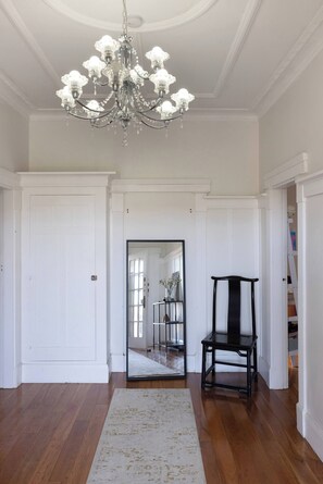 Room, 1 Bedroom, Smoking, Garden View | Living area