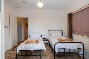 3 dormitorios, tabla de planchar con plancha, wifi y ropa de cama