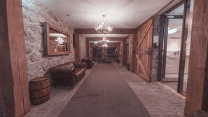 Lobby - The Stables Resort Perisher - Open All Year (Perisher Valley)