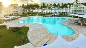 Pool - Residencial la ensenada, on Playa Nueva Romana (La Caña)