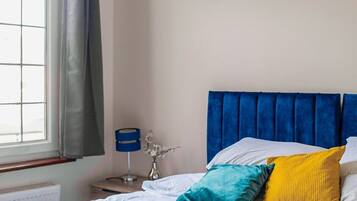 Iron/ironing board, free WiFi