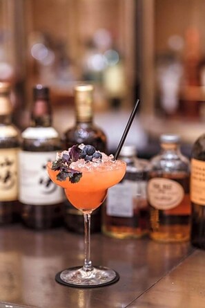 Bar (on property) - Four Seasons Hotel Baku (Baku)