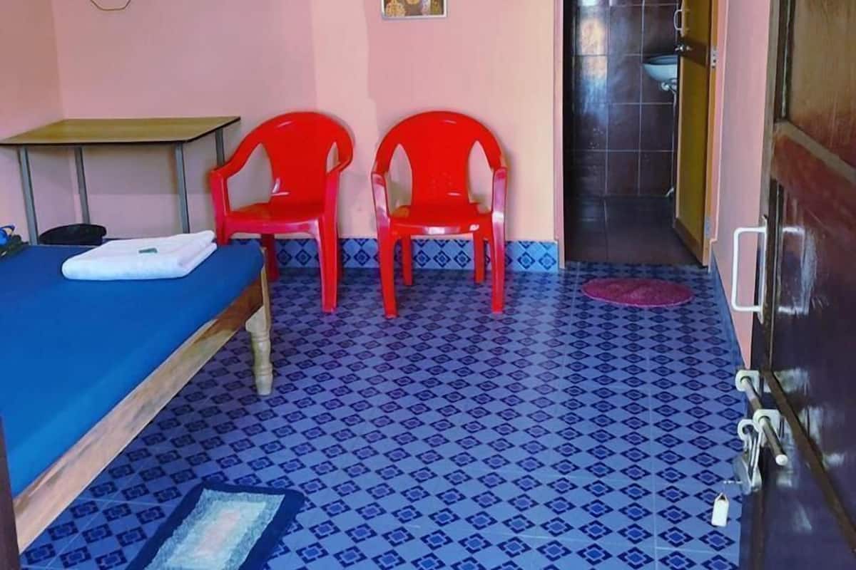 Standard Double Room, Garden View