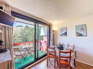 Dining - Lunik Orion by Interhome (Le Corbier)