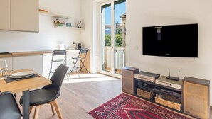 TV - NoLo 51 by Interhome (Milan)