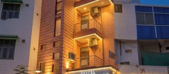 HOTEL CAPITOL SQUARE