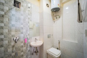 Shower, towels, soap, shampoo
