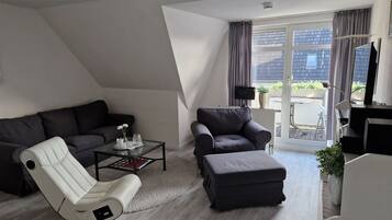 Fernseher, DVD-Player, Stereoanlage