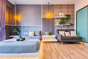 Room - Mid Valley Southkey Mosaic by RR JBcity (Plentong)
