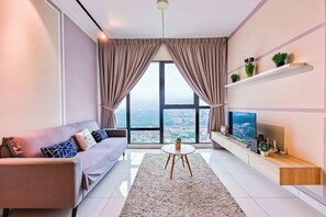 Room - Mid Valley Southkey Mosaic by RR JBcity (Plentong)