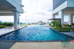 รูปภาพที่ไม่ได้จัดประเภท, 2 จาก 9, ปุ่ม