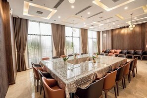 Unclassified image, 5 of 19, button - Minh Quan Hotel - Da Nang Center by Hos (Da Nang)