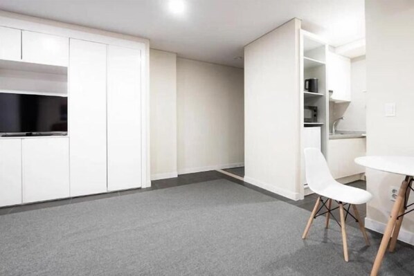 Cots/infant beds - Highvill Apartaments (Astana)