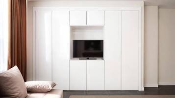 Cots/infant beds