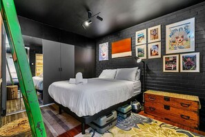 1 bedroom, iron/ironing board, WiFi
