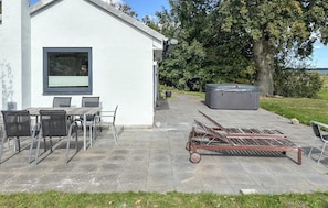 Outdoor dining - Nice home in Haderslev with sauna (Haderslev)