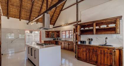 Superb 7-bedroom villa in Sandton