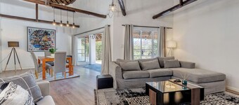 Superb 7-bedroom villa in Sandton