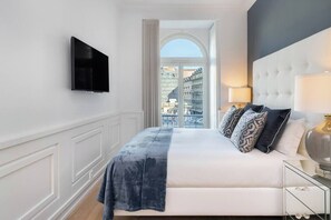 1 habitación, tabla de planchar con plancha, cuna de viaje y wifi 