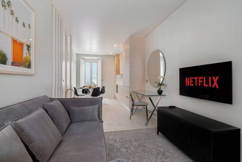 TV