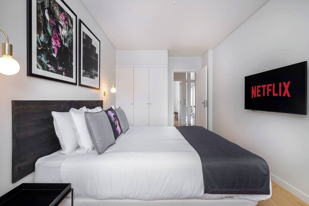 2 dormitoris, planxa i posts de planxar, un bressol de viatge i wifi 