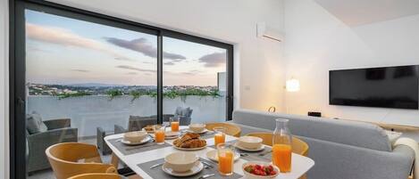 تناول الطعام