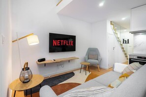 TV - Premium Apartment | Riverside view w/ AC & Terrace (Porto)