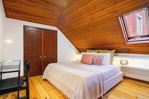 2 chambres, fer et planche à repasser, Wi-Fi, literie fournie