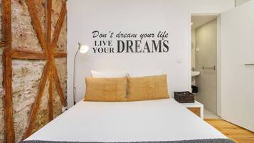 1 bedroom, iron/ironing board, WiFi, bed sheets