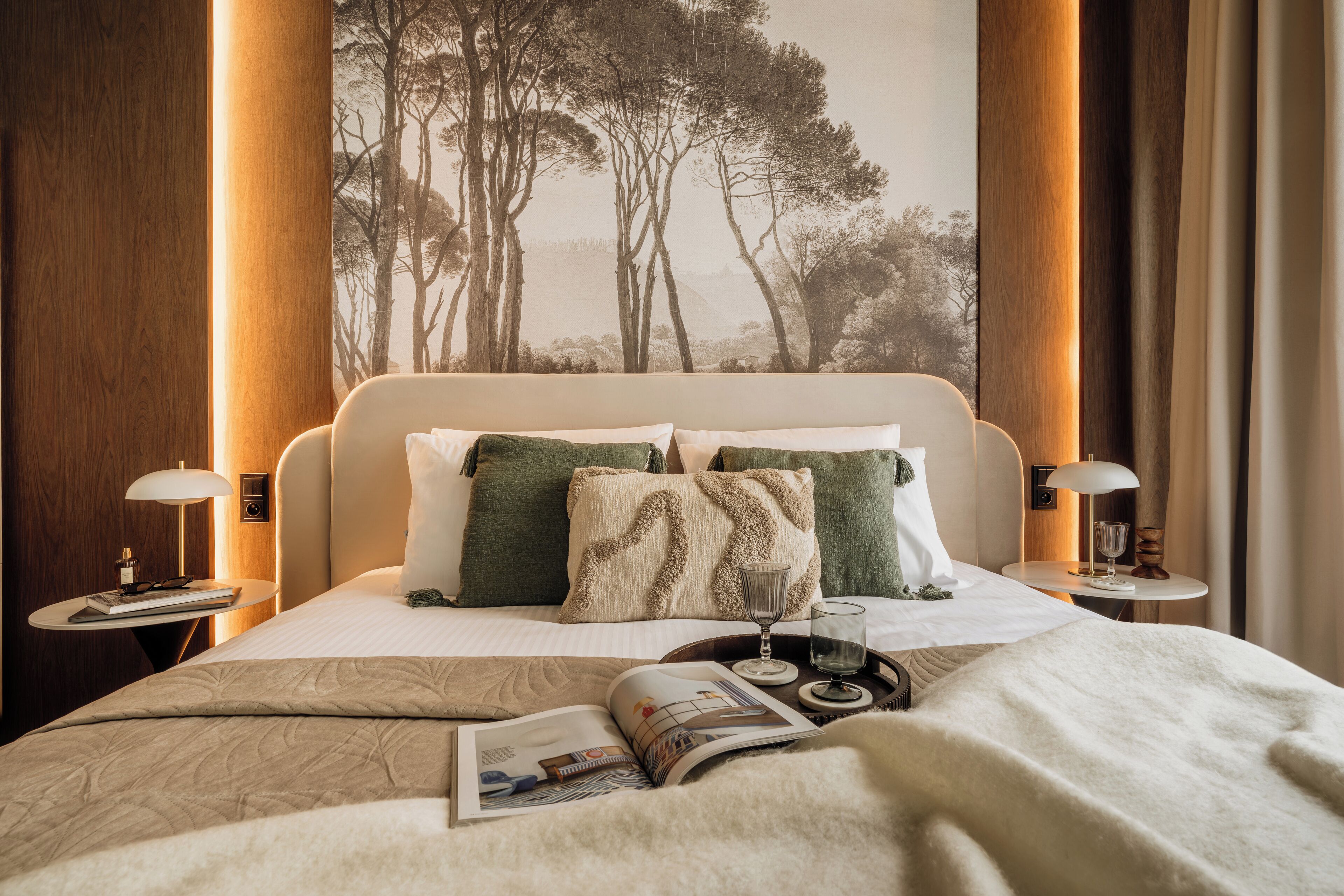 Habitación de diseñador | Escritorio y espacio para trabajar con laptop 