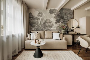 Standard Room, Courtyard View | Desk, laptop workspace, iron/ironing board, free WiFi - Flo Boutique - LoftAffair Collection (Kraków)