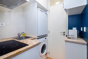 Microwave, coffee/tea maker, cookware/dishes/utensils