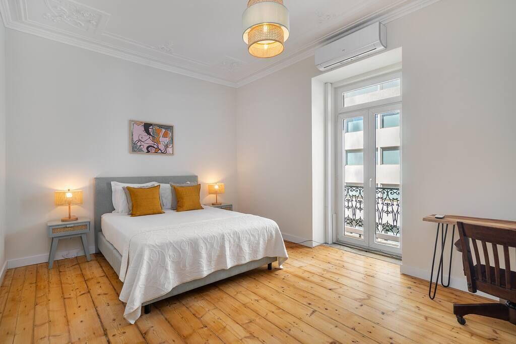 4 bedrooms, iron/ironing board, travel cot, WiFi