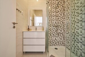 Dusche, Haartrockner