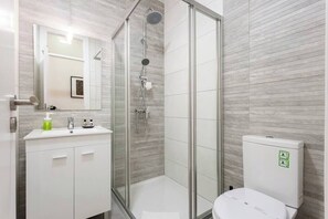 Een douche, een haardroger