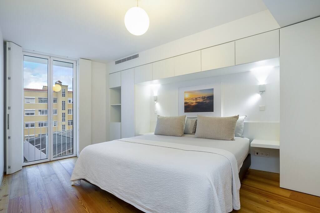 3 bedrooms, iron/ironing board, travel crib, WiFi