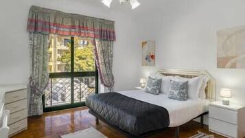 4 Schlafzimmer, Bügeleisen/Bügelbrett, WLAN, Bettwäsche