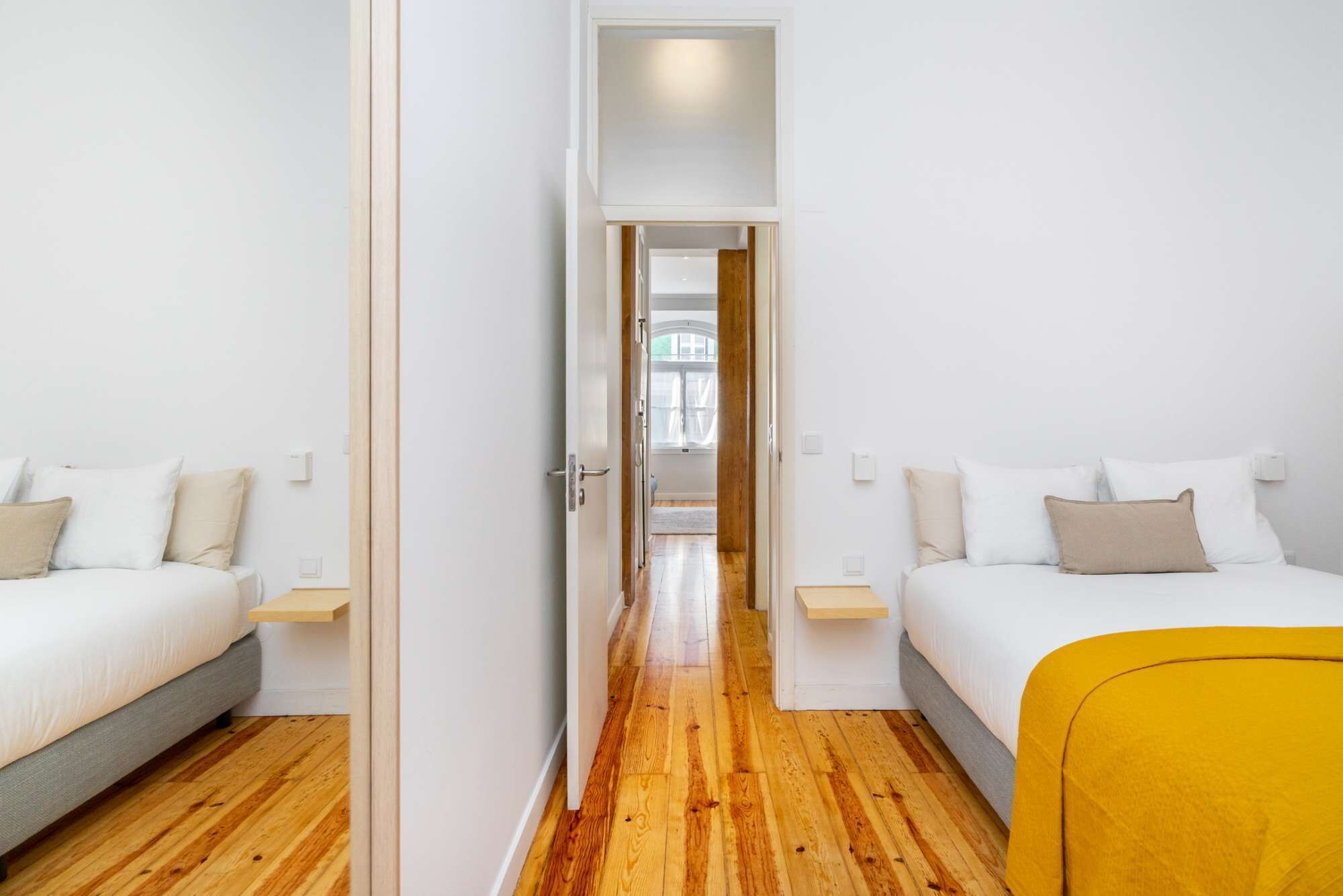 1 slaapkamer, een strijkplank/strijkijzer, wifi, beddengoed