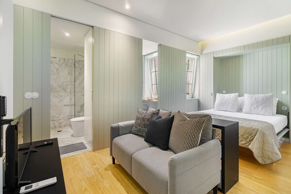 1 habitación, tabla de planchar con plancha, wifi y ropa de cama 