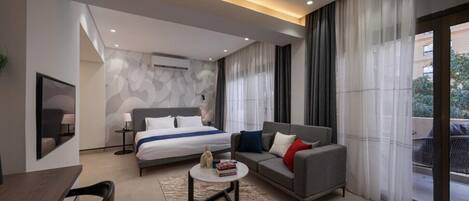 1 bedroom, desk, WiFi, bed sheets