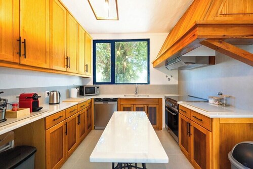 Family Paradise: Exquisite Retreat for Holidays