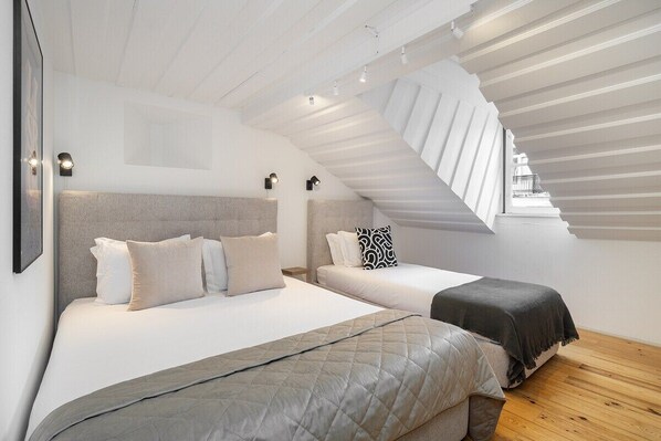 2 makuuhuonetta, silitysrauta/-lauta, Wi-Fi, vuodevaatteet