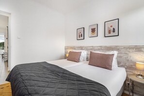 3 chambres, fer et planche à repasser, Wi-Fi, draps fournis