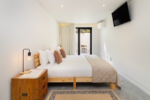 1 chambre, fer et planche à repasser, Wi-Fi, literie fournie