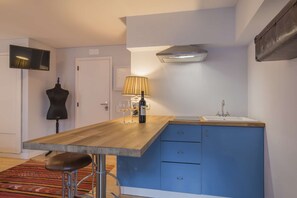 Interior - Boxing Room - Clean & Safe (Lisboa)